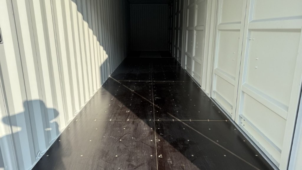 40' HIGH CUBE 4 x SIDE DOOR CONTAINER - Image 5
