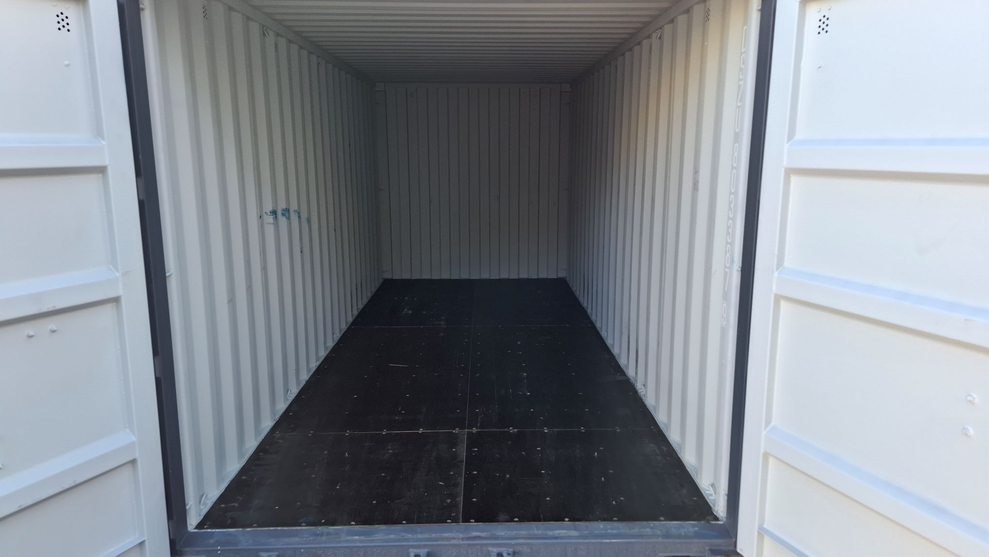 20' STANDARD HEIGHT SHIPPING CONTAINER - Image 4
