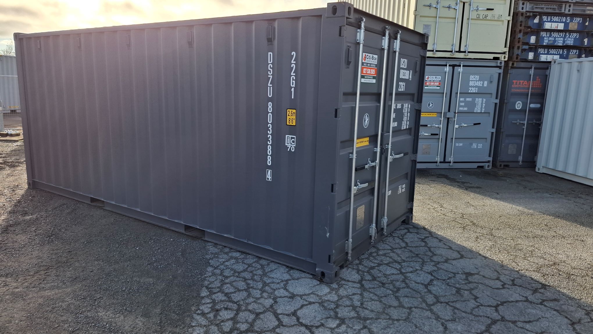 20' STANDARD HEIGHT SHIPPING CONTAINER - Image 4